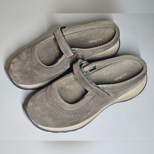 LL Bean Women's size 6.5 brown Mary jane hook & loop suede casual comfort shoes.